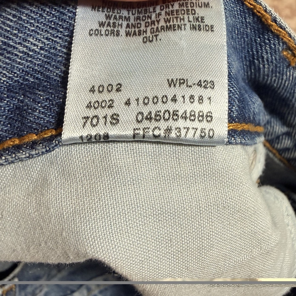 VTG Levi's 505 Regular Fit Classic Men's Blue Y2K Jeans 48x30 Straight Denim - Picture 9 of 10